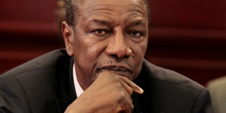 Guinée : 52 sections du RPG Arc-en-ciel quittent le parti et apportent leur soutien au président Mamadi Doumbouya