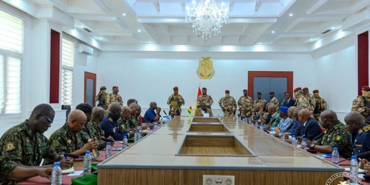 Guinée : Doumbouya durcit les consignes sécuritaires avant la présidentielle