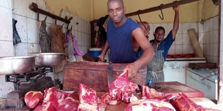 Crise de la viande à Conakry : les bouchers et les marchands de bétail suspendent la grève