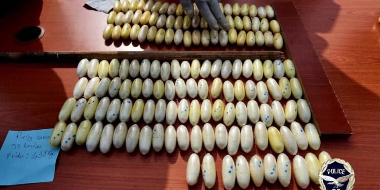 Conakry : 346 boules de cocaïne saisies, un réseau démantelé et cinq suspects arrêtés